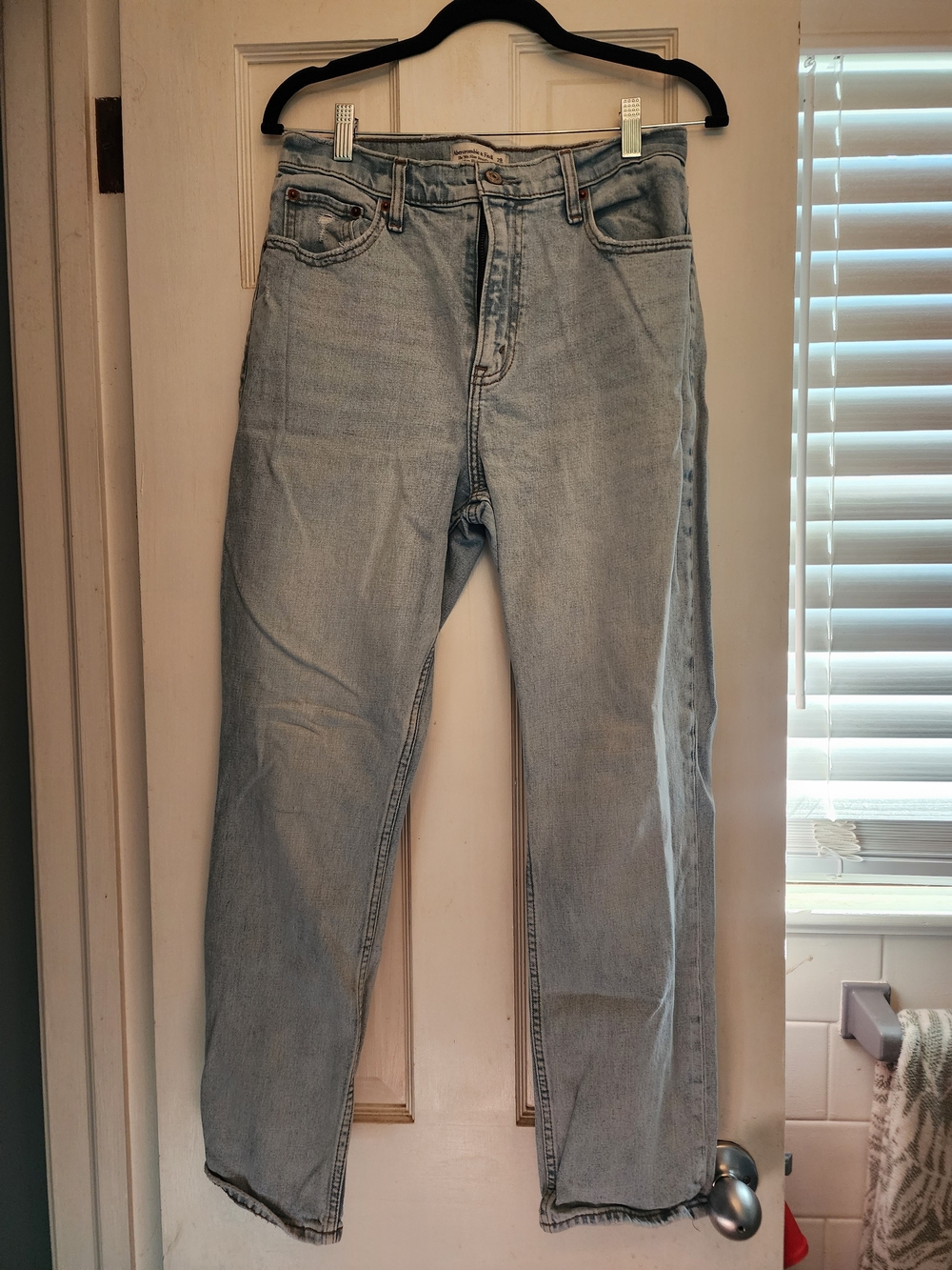 Abercrombie Curve Love 90s Slim Straigh Jeans